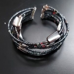 Elegant Black Beaded Bracelet